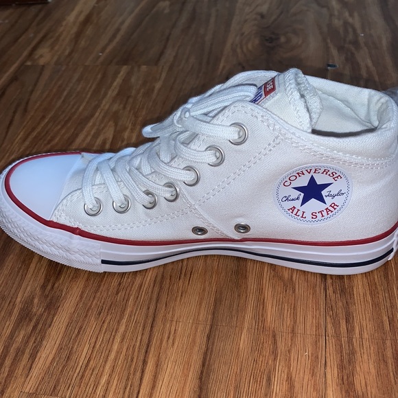 Converse low top size 6 women - Picture 3 of 3